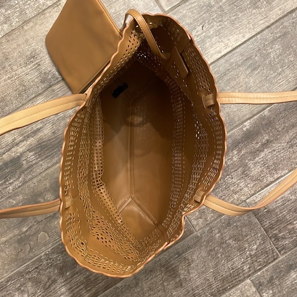 Nordstrom Tote - Picture 2 of 4